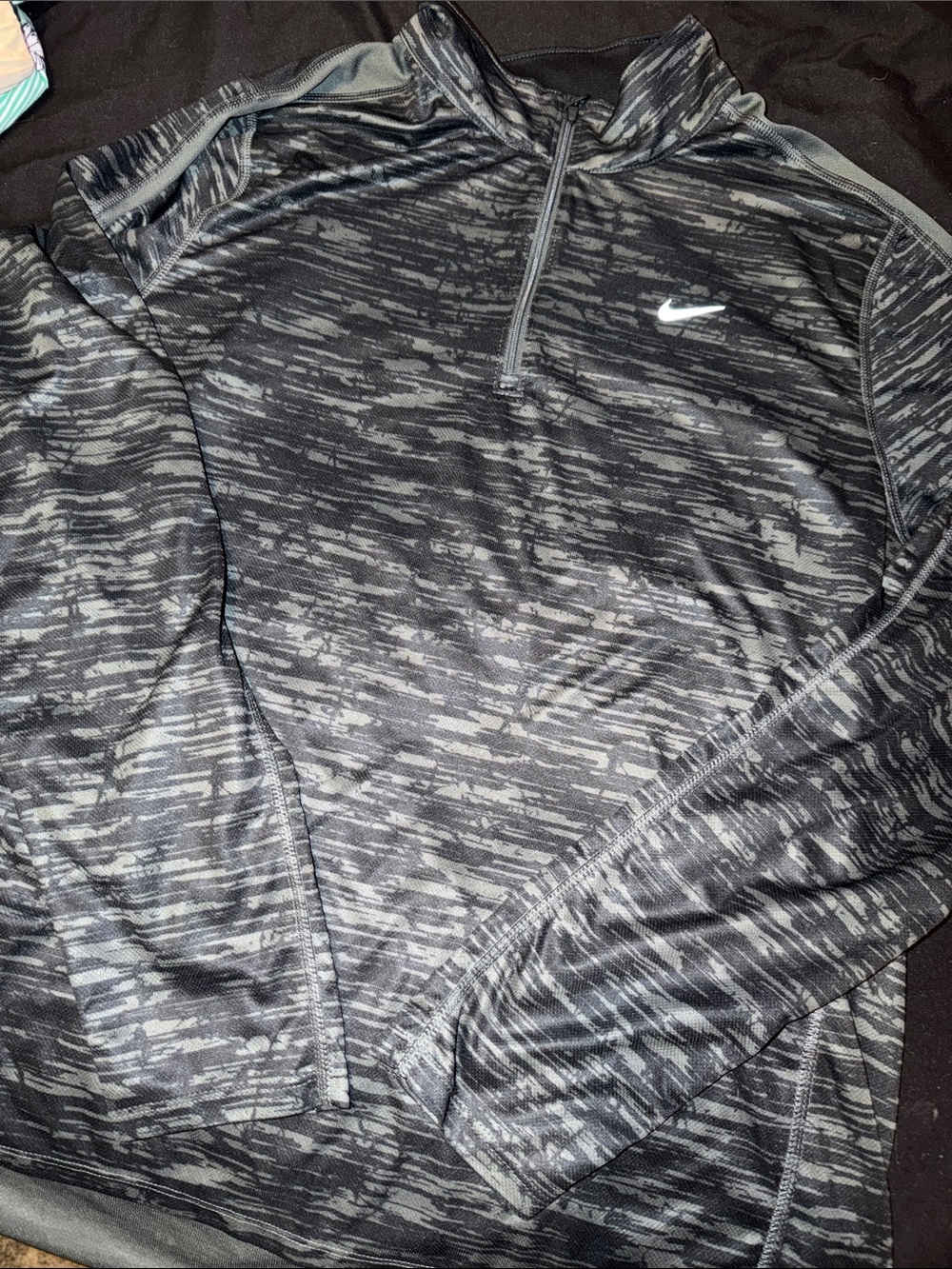 Nike Black & Gray drifit women Quarter-Zip Performance Jacket XL
